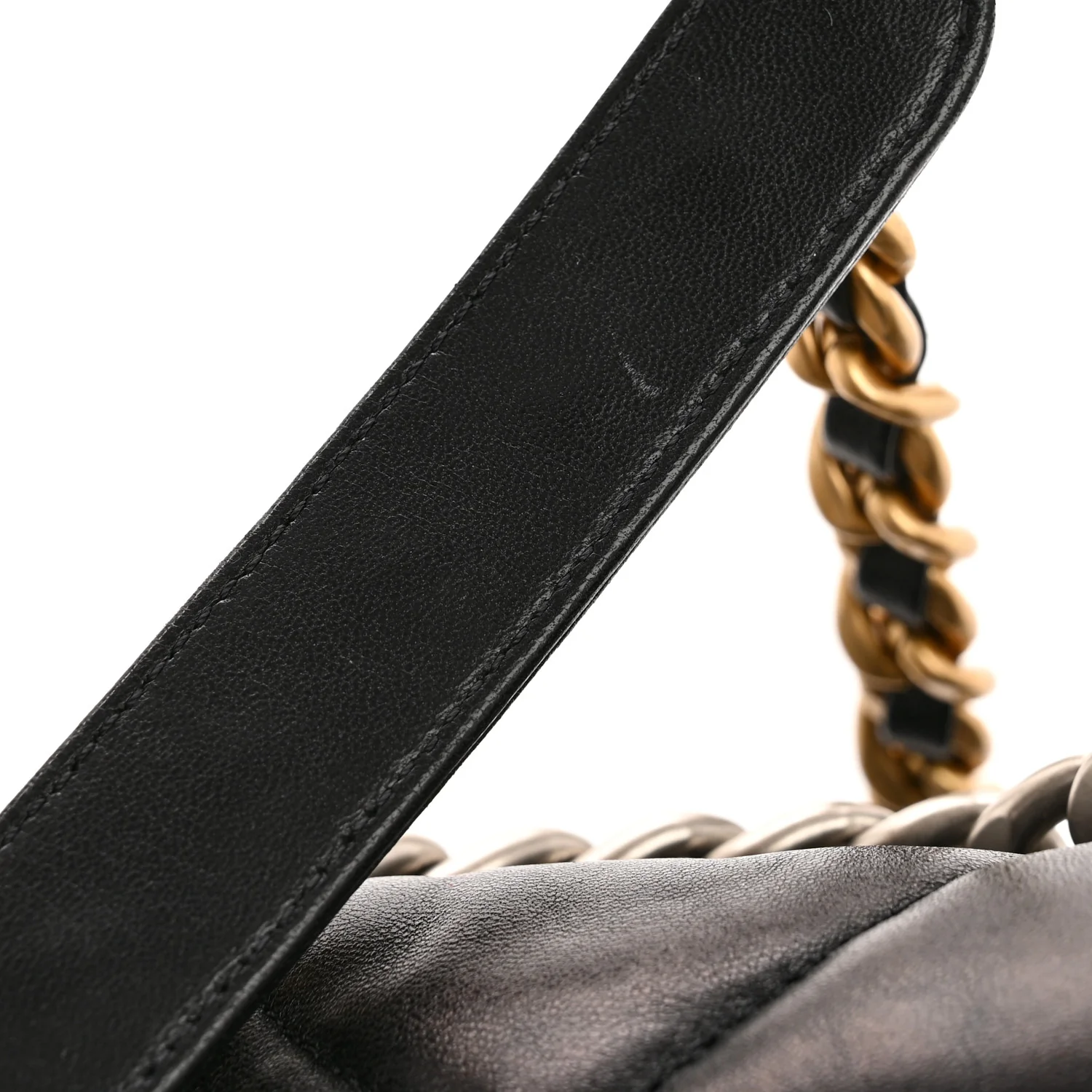 Lambskin Quilted Medium Chanel 19 Flap Black - Image 12