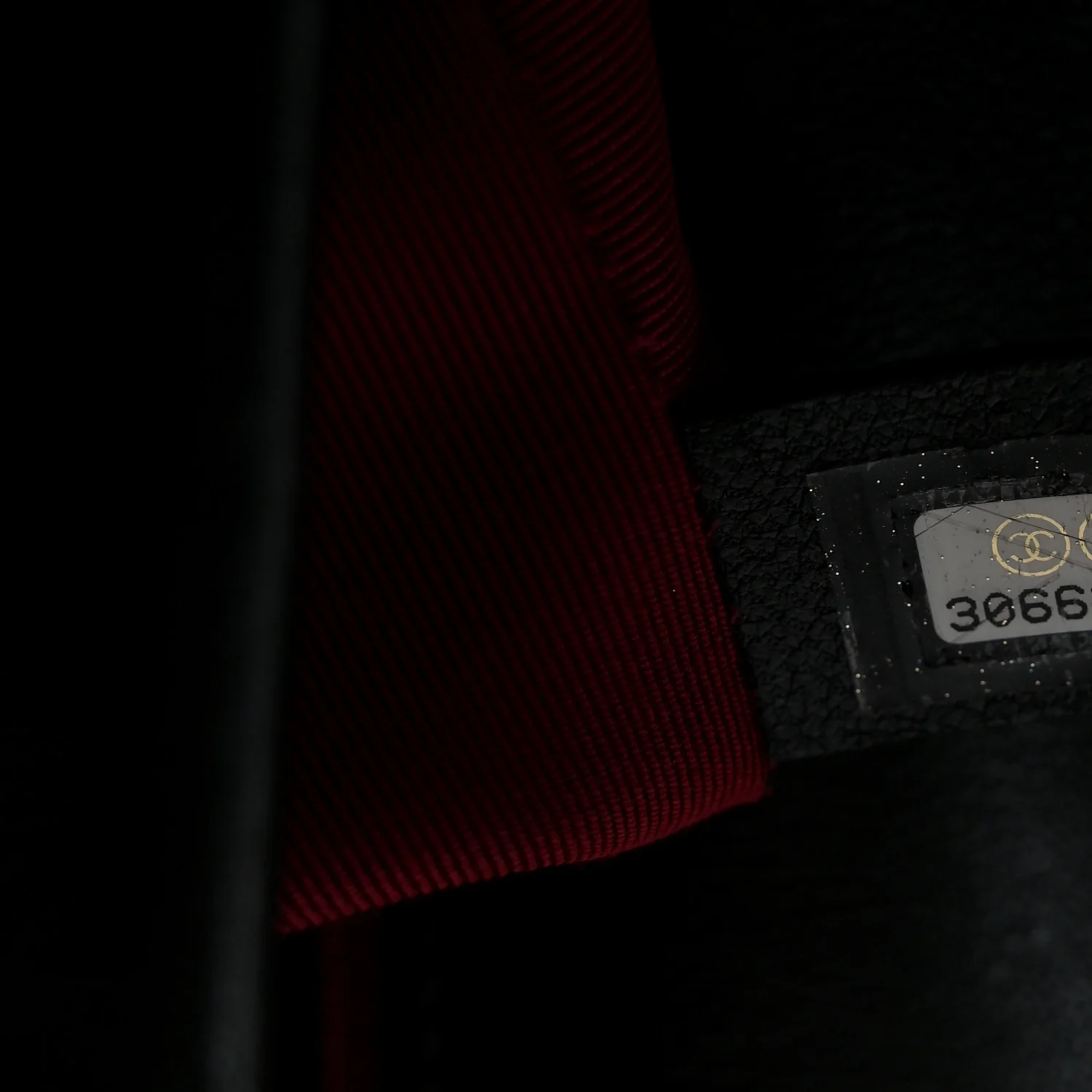 Lambskin Quilted Medium Chanel 19 Flap Black - Image 7