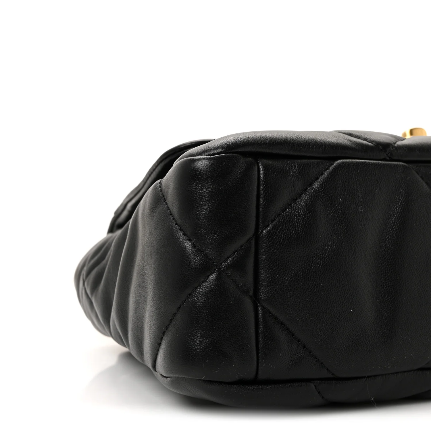 Lambskin Quilted Medium Chanel 19 Flap Black - Image 9