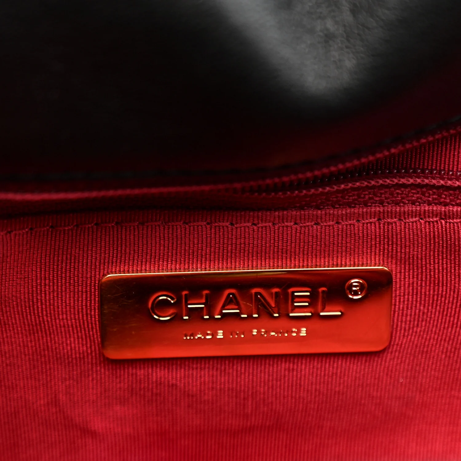Lambskin Quilted Medium Chanel 19 Flap Black - Image 6