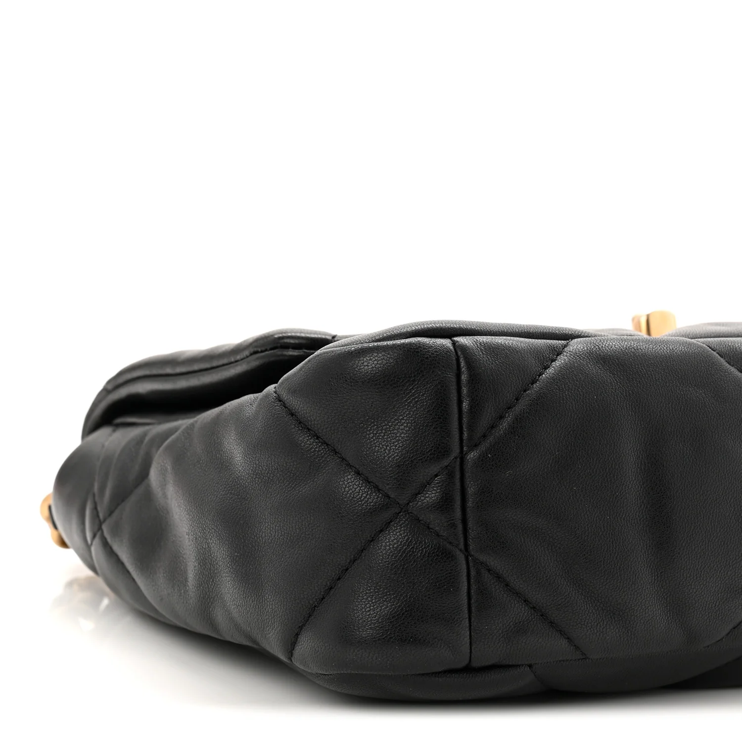 Lambskin Quilted Medium Chanel 19 Flap Black - Image 9