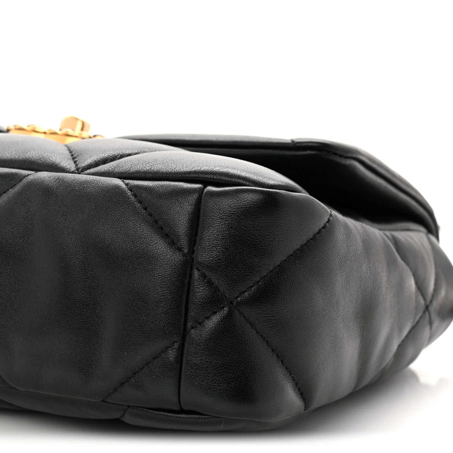Lambskin Quilted Medium Chanel 19 Flap Black - Image 19