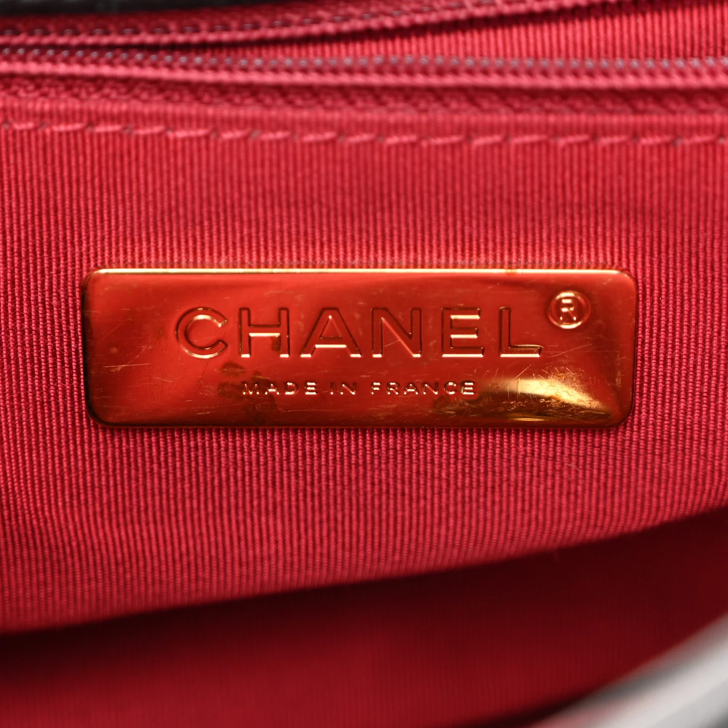 Lambskin Quilted Medium Chanel 19 Flap Black - Image 6
