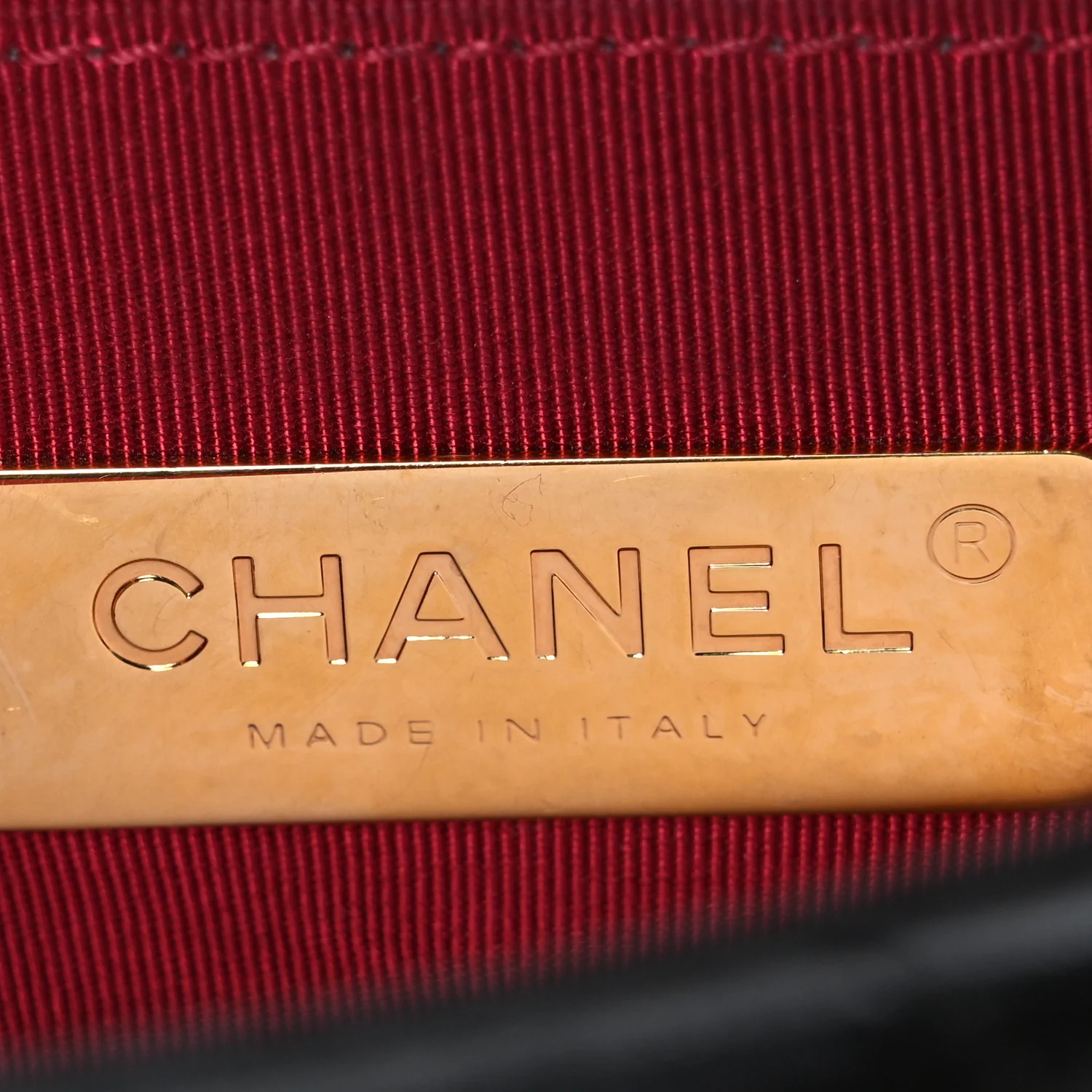 Lambskin Quilted Medium Chanel 19 Flap Black - Image 6