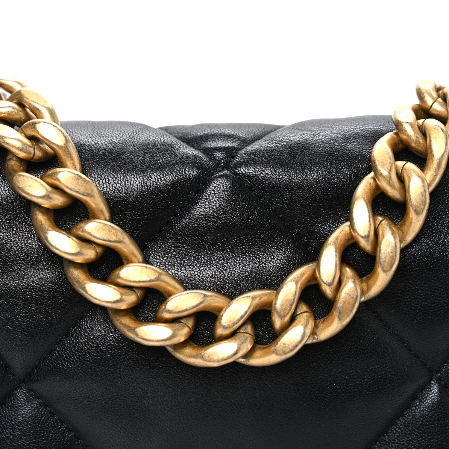 Lambskin Quilted Medium Chanel 19 Flap Black - Image 8