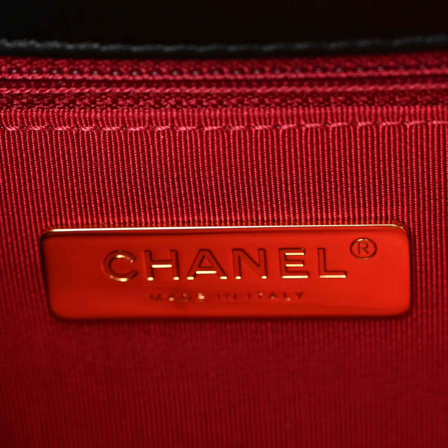 Lambskin Quilted Medium Chanel 19 Flap Black - Image 6
