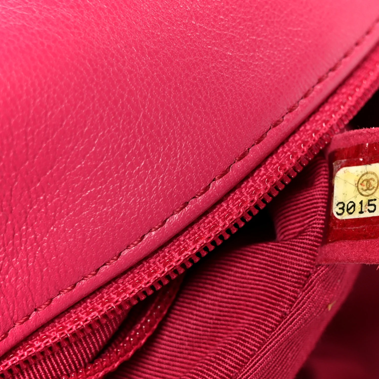 Lambskin Quilted Medium Chanel 19 Flap Dark Pink - Image 7
