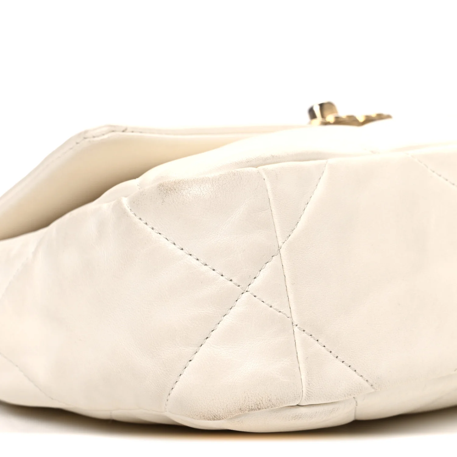 Lambskin Quilted Medium Chanel 19 Flap White - Image 9