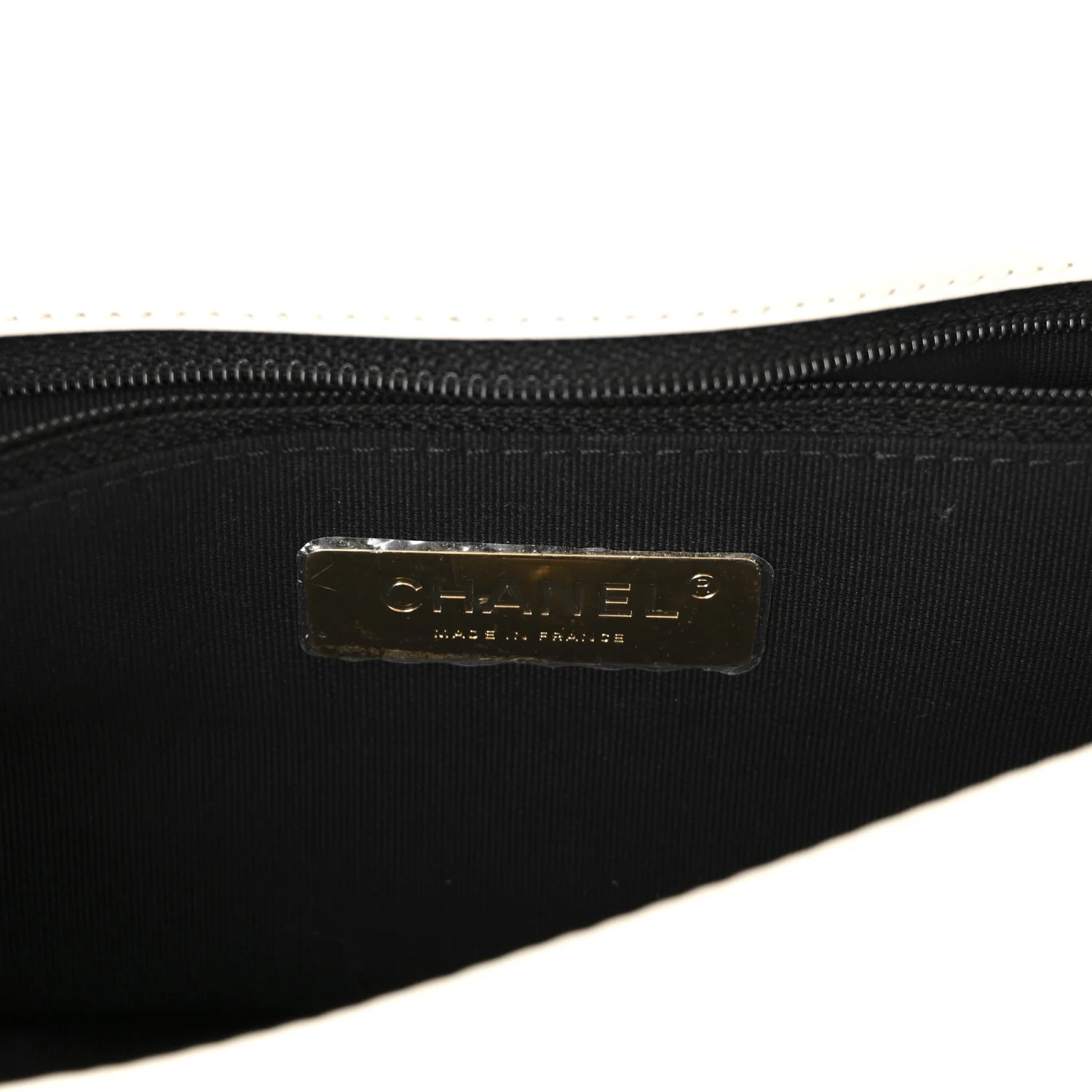 Lambskin Quilted Medium Chanel 19 Flap White - Image 6