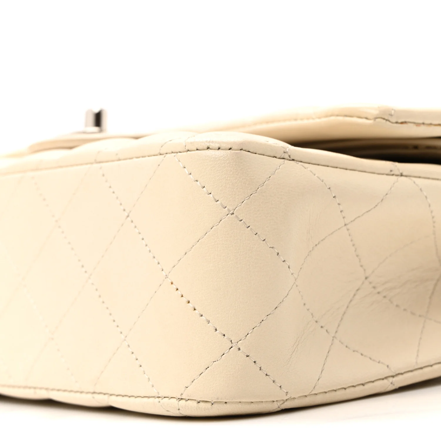 Lambskin Quilted Medium Double Flap Bijoux Chain Ivory - Image 18