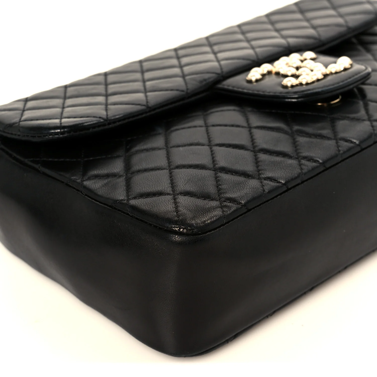 Lambskin Quilted Medium Westminster Pearl Flap Black - Image 9
