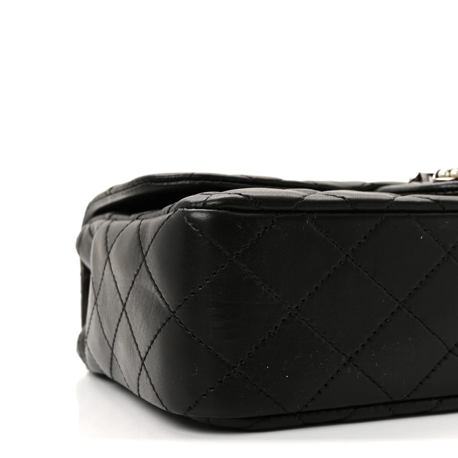 Lambskin Quilted Medium Westminster Pearl Flap Black - Image 9