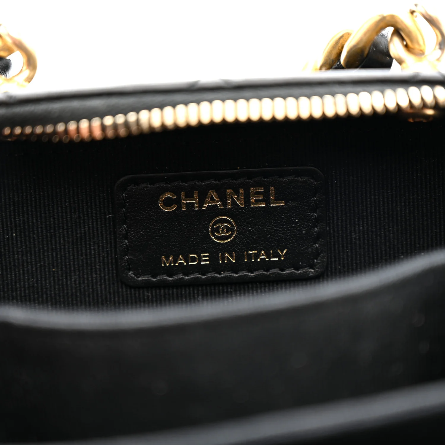 Lambskin Quilted Mini Lacquered Chain Clutch Black - Image 6