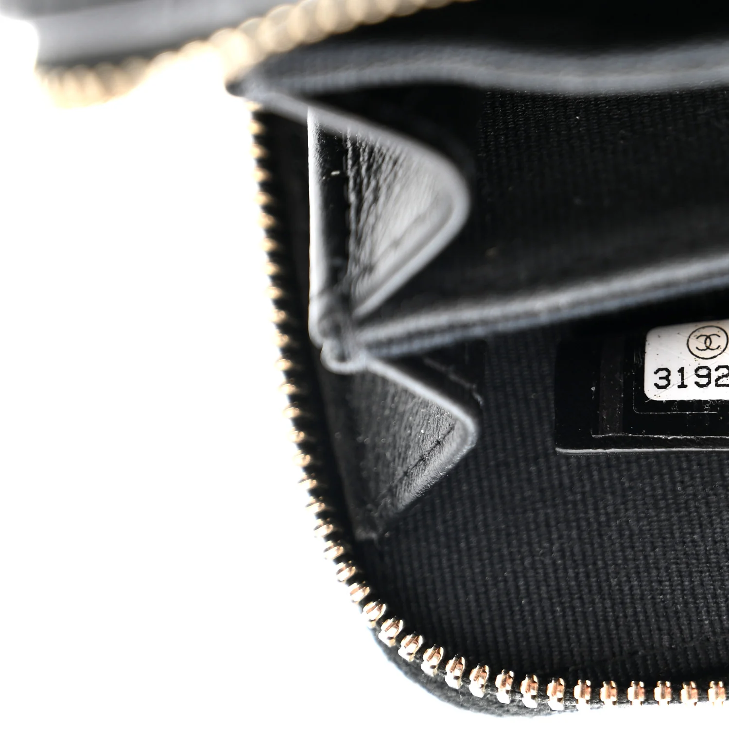 Lambskin Quilted Mini Lacquered Chain Clutch Black - Image 7