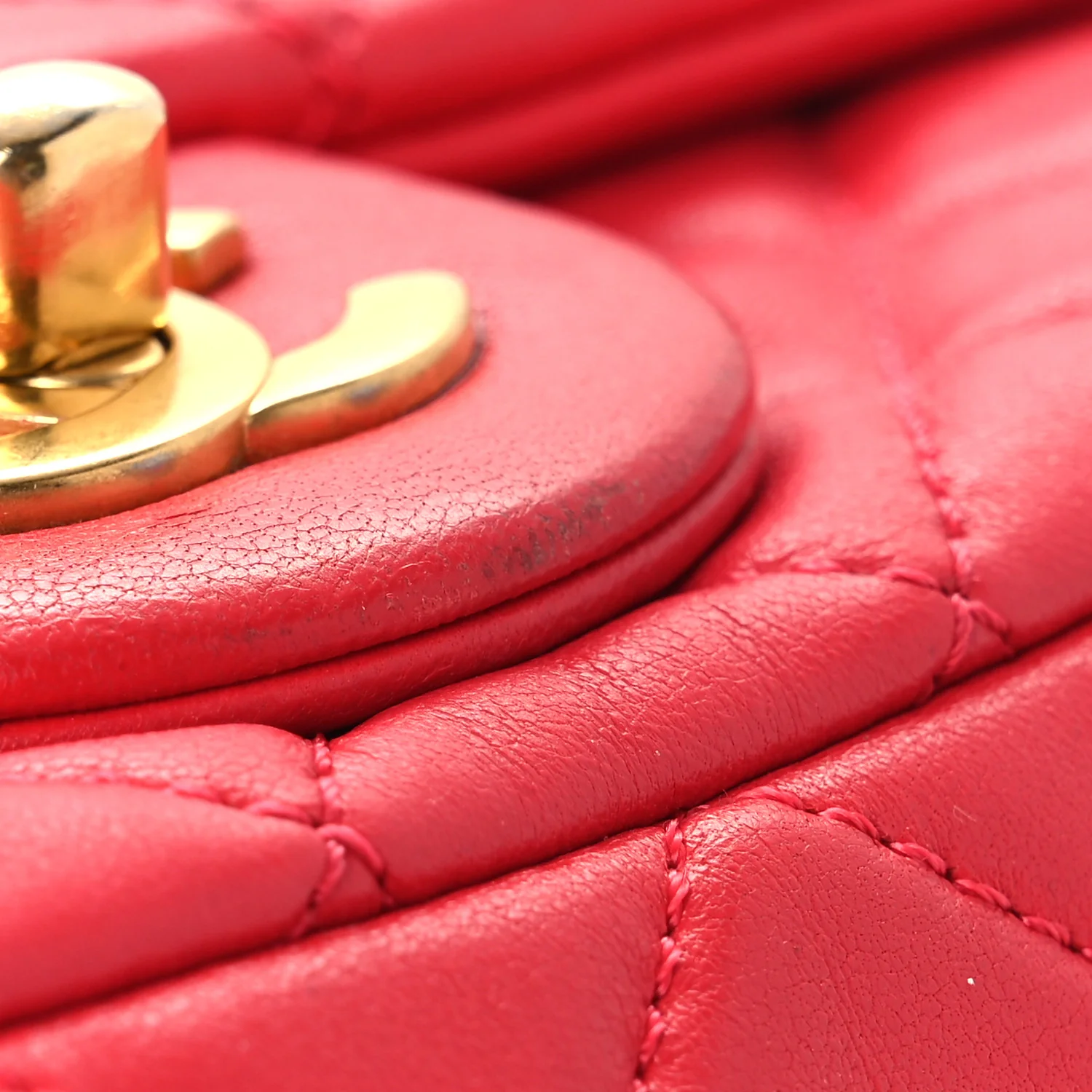 Lambskin Quilted Mini Rectangular Pearl Crush Flap Red - Image 12