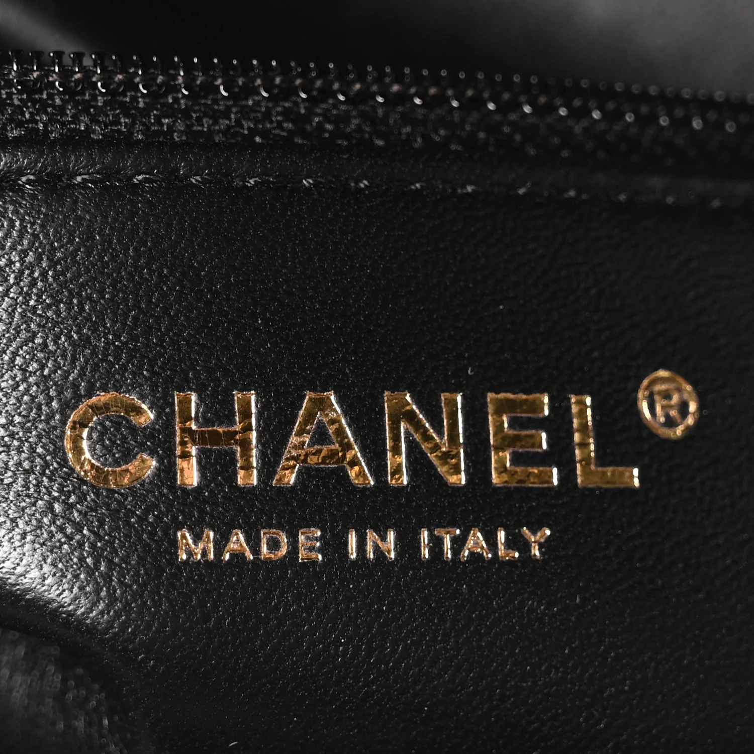 Lambskin Quilted On And On Medium Chain Flap Black - Image 6