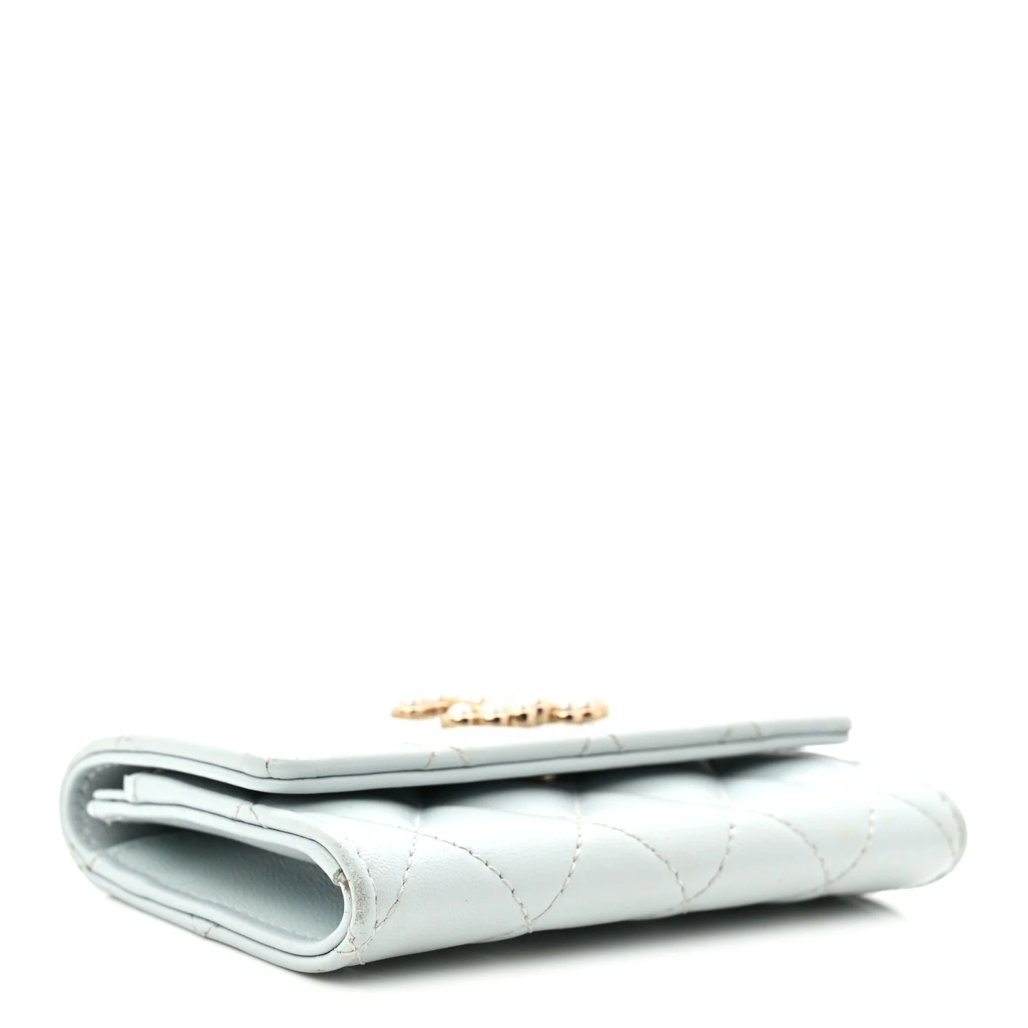 Lambskin Quilted Pearl CC Chanel Flap Card Holder Light Blue - Image 4