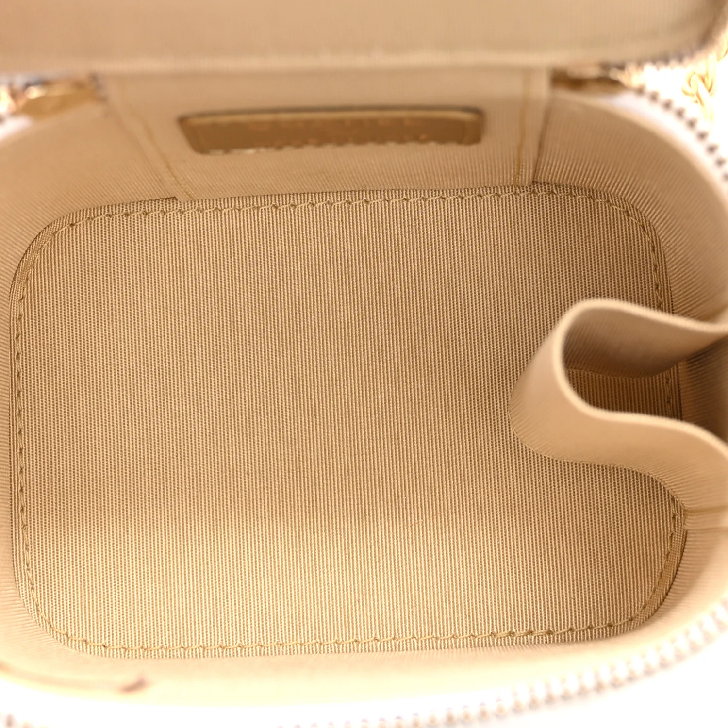 Lambskin Quilted Pearl Crush Mini Vanity Case With Chain White - Image 5