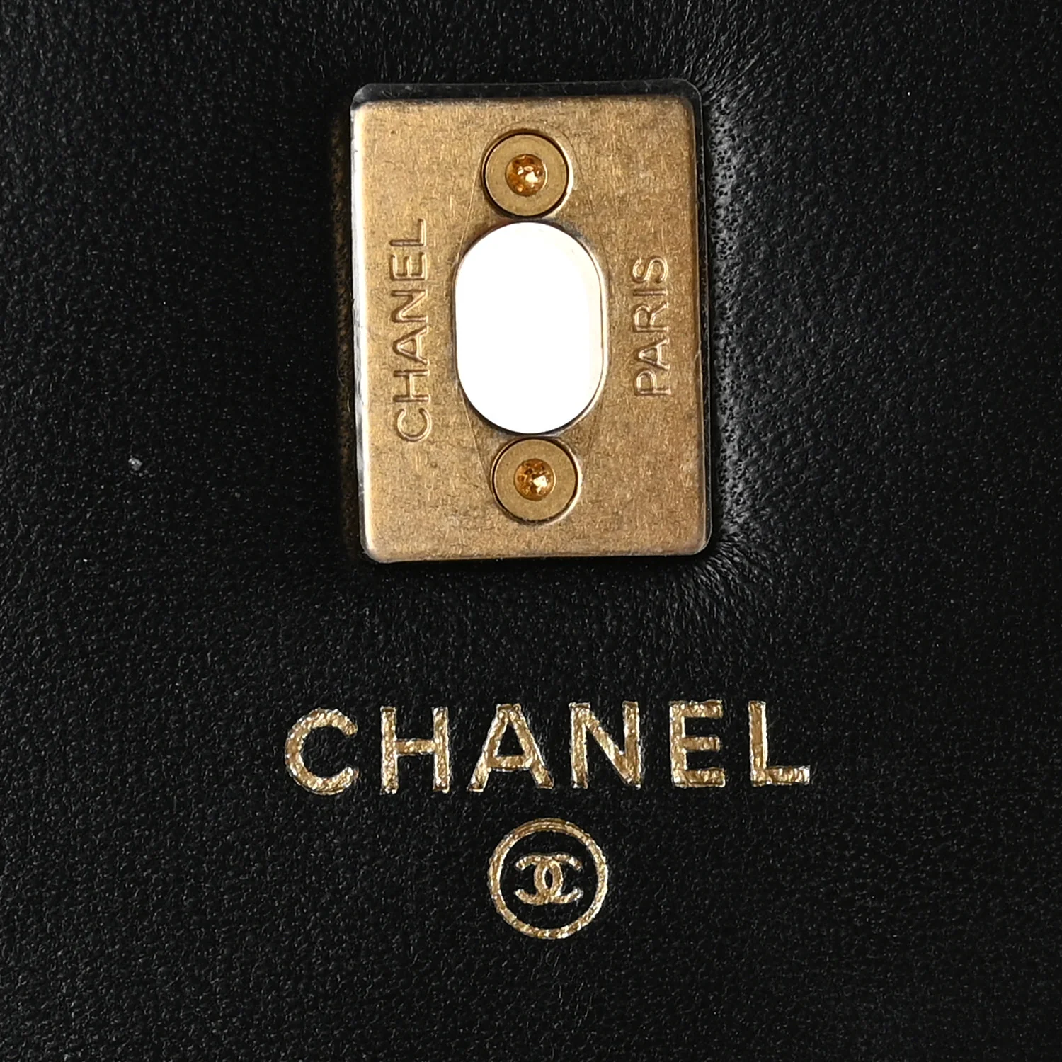 Lambskin Quilted Pearl Crush Phone Holder With Chain Black - Image 6