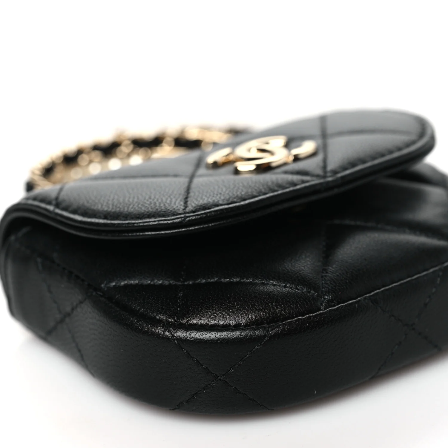 Lambskin Quilted Pearl Top Handle Clutch With Chain Black - Image 10