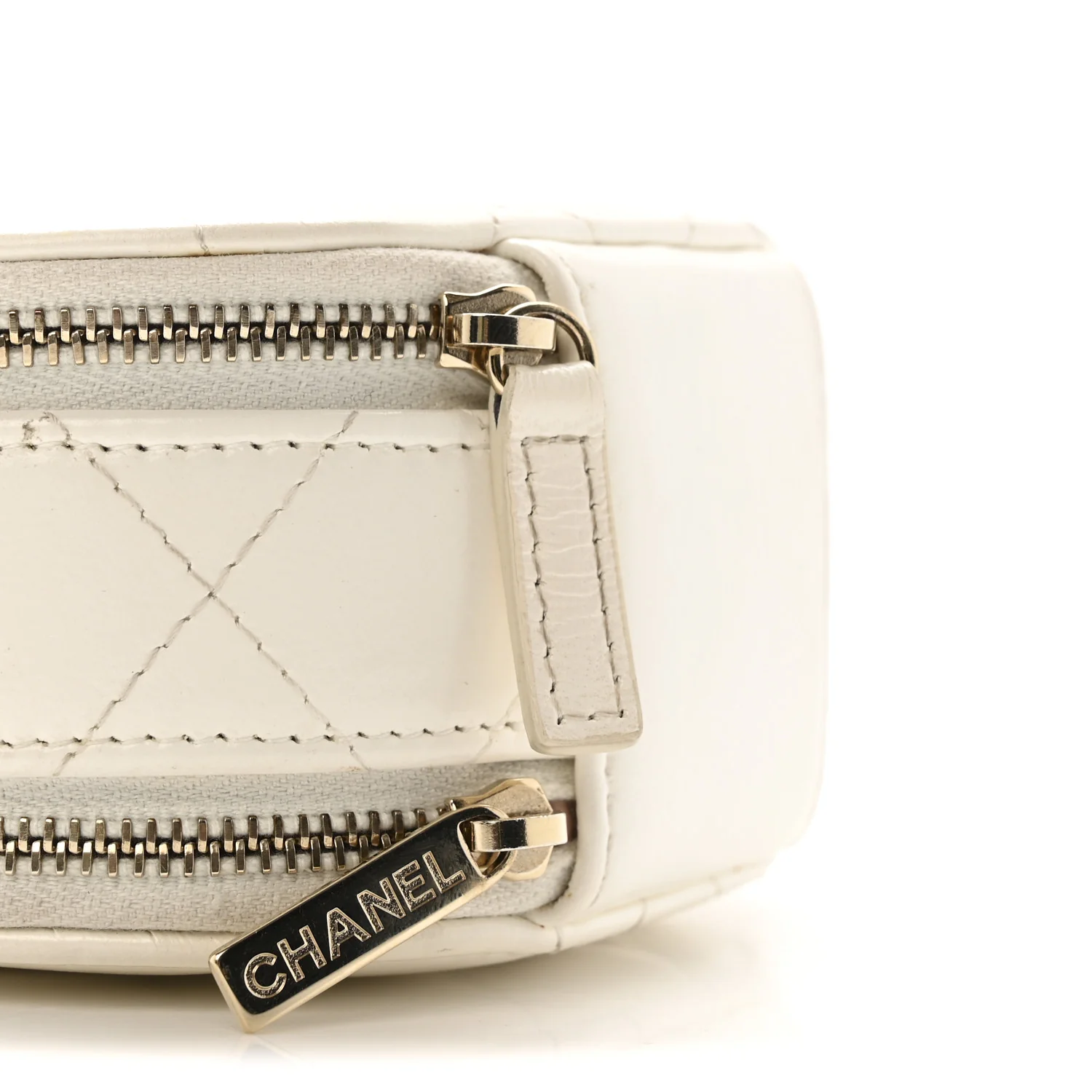 Lambskin Quilted Round Handle With Care Vanity With Chain White - Image 9