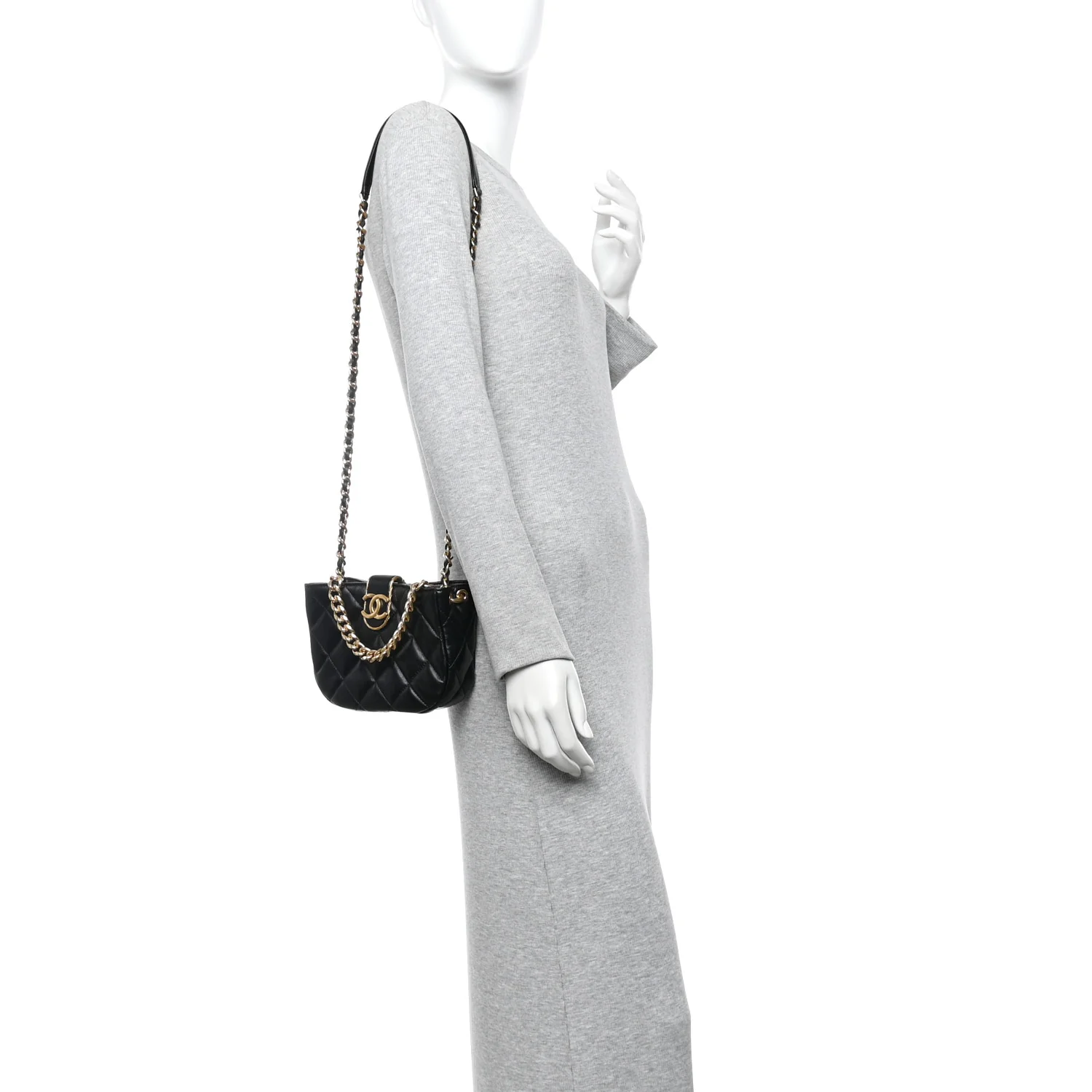 Lambskin Quilted Small Chain Hobo Black - Image 2