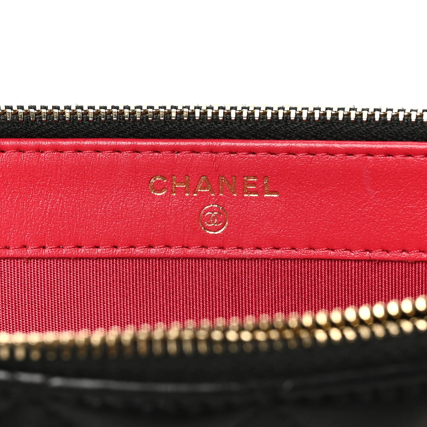Lambskin Quilted Small Clutch With Chain Black - Image 7
