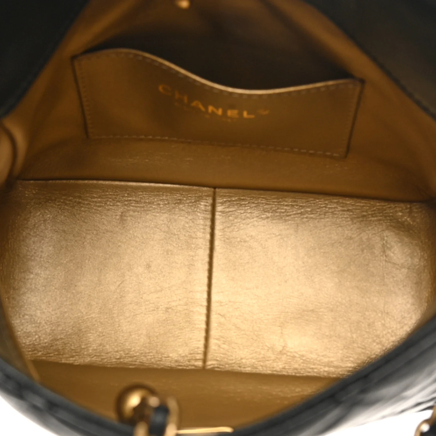 Lambskin Quilted Small Pearl Crush Hobo Black - Image 5