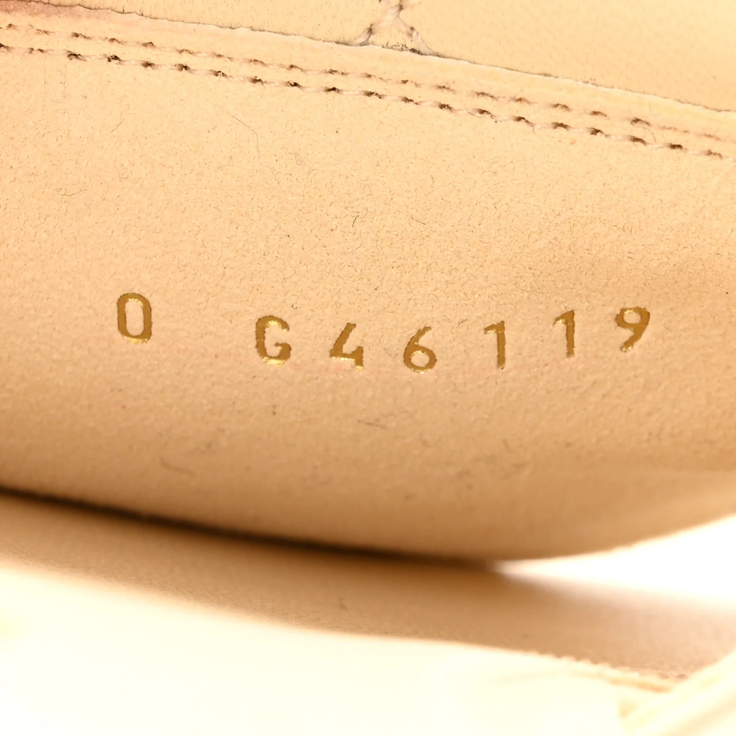 Lambskin Quilted Turnlock Flat Mules 39 Light Beige - Image 9