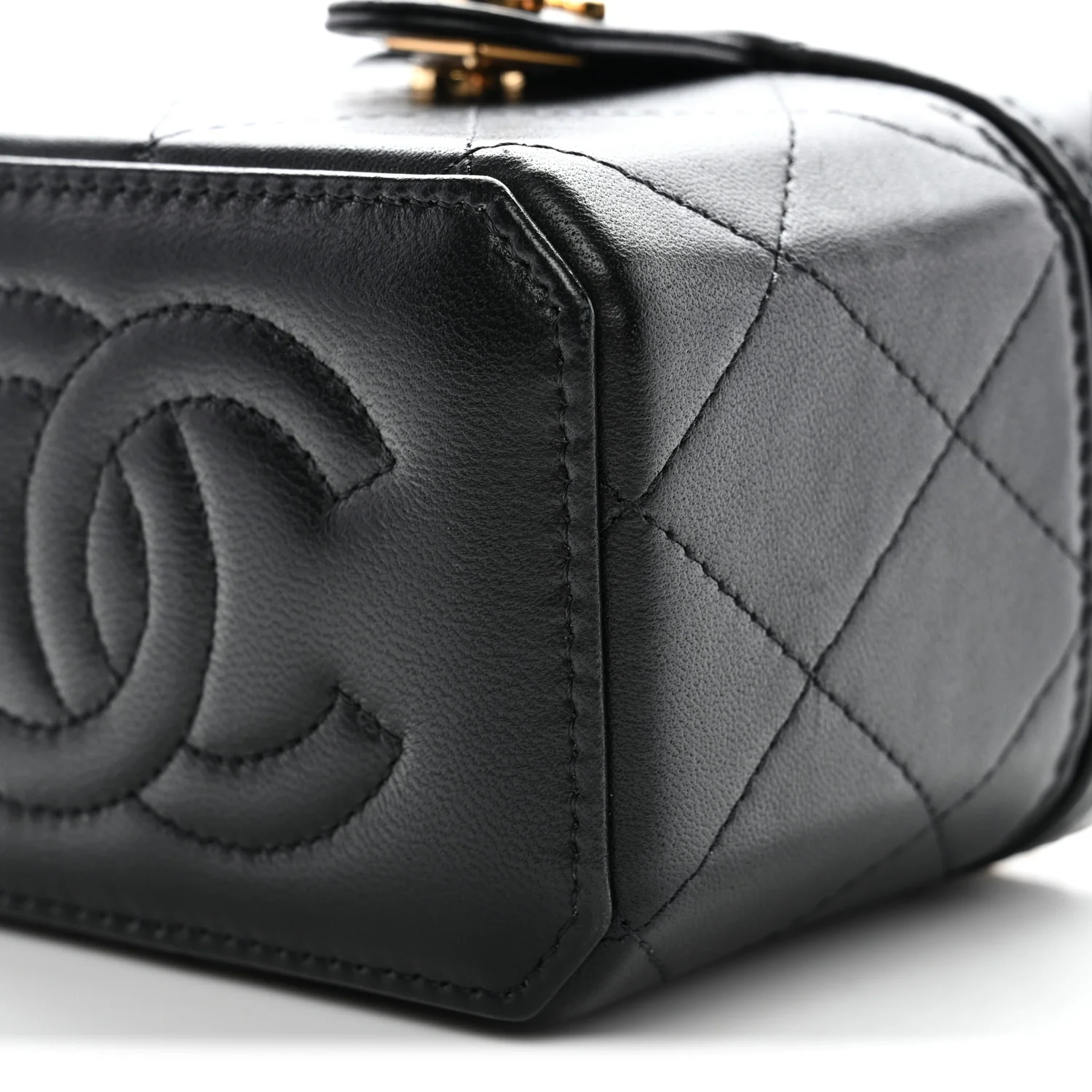 Lambskin Quilted Vanity Clutch With Chain Black - Image 28