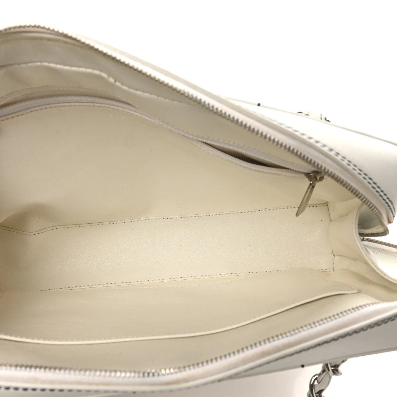 Lambskin Stitched Chocolate Bar Shoulder Bag White - Image 5