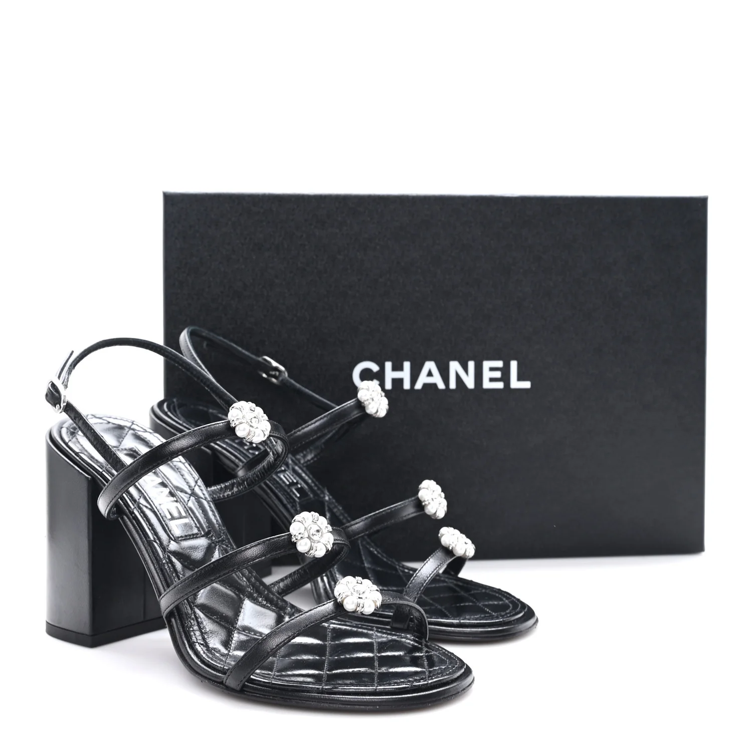 Laminated Lambskin Pearl CC Sandals 37.5 Black - Image 9