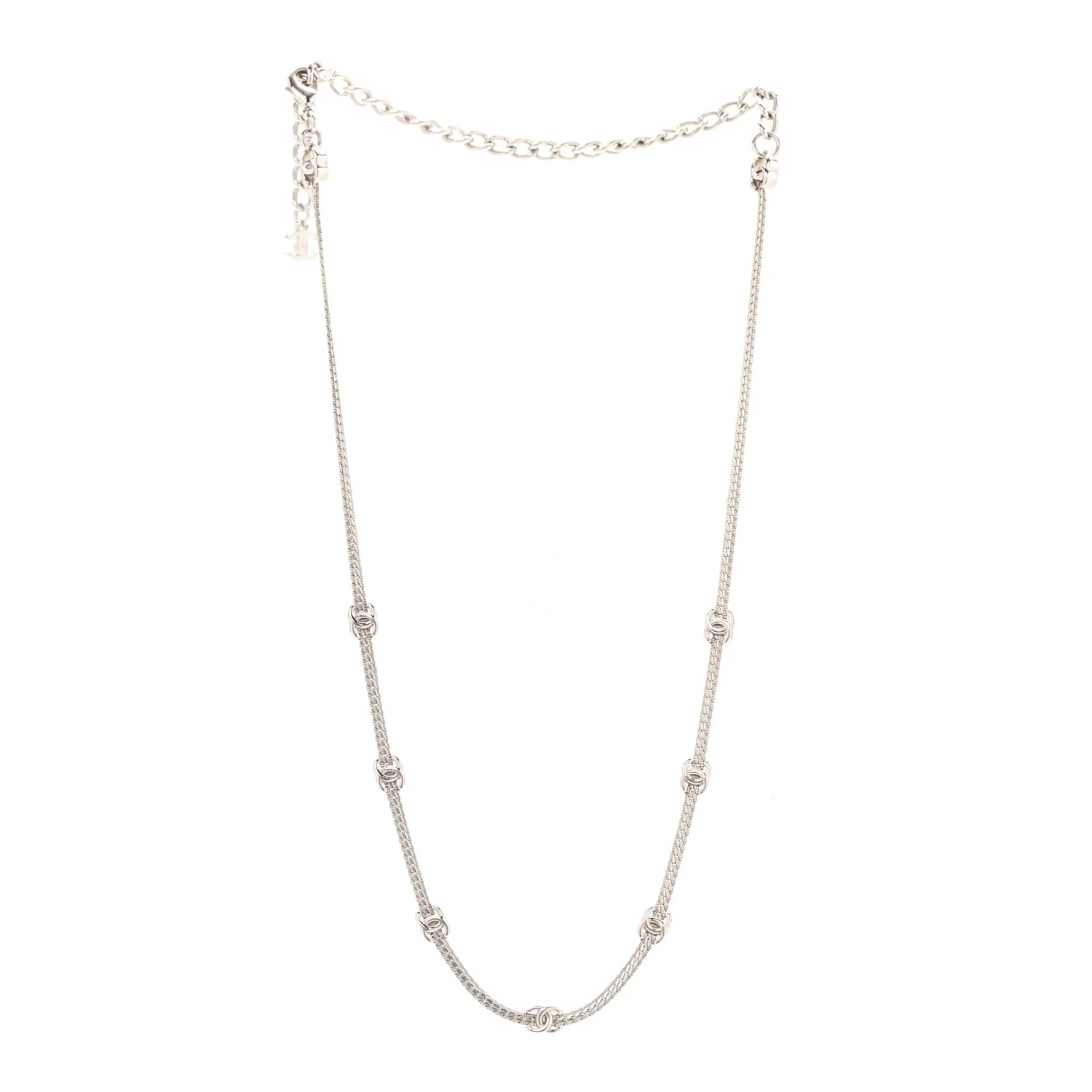Metal CC Short Chain Necklace Silver - Image 3