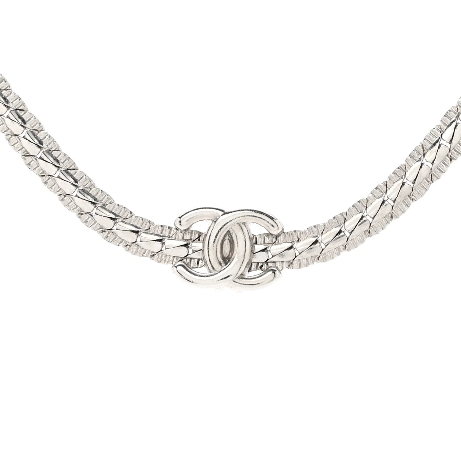 Metal CC Short Chain Necklace Silver - Image 4