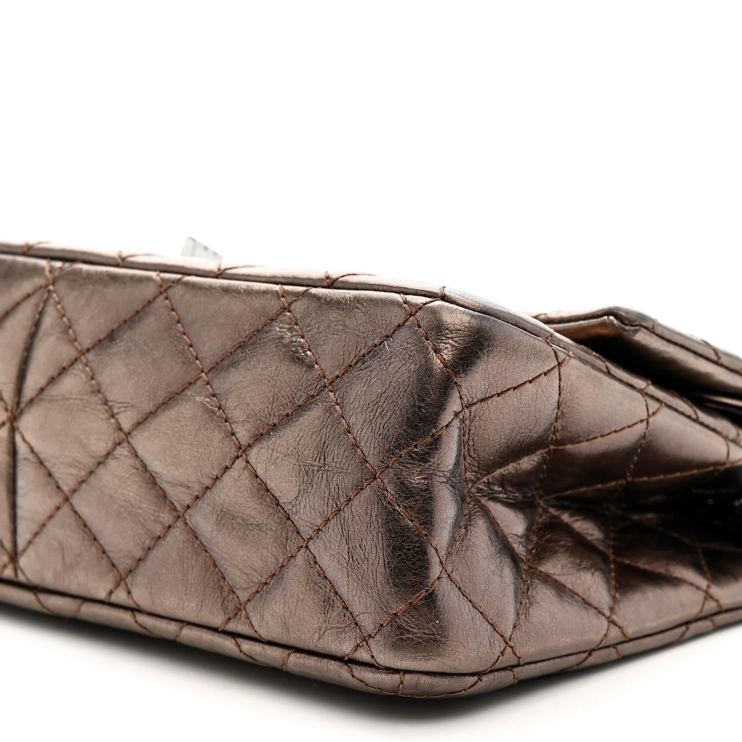 Metallic Aged Calfskin Quilted 2.55 Reissue 226 Flap Bronze - Image 10