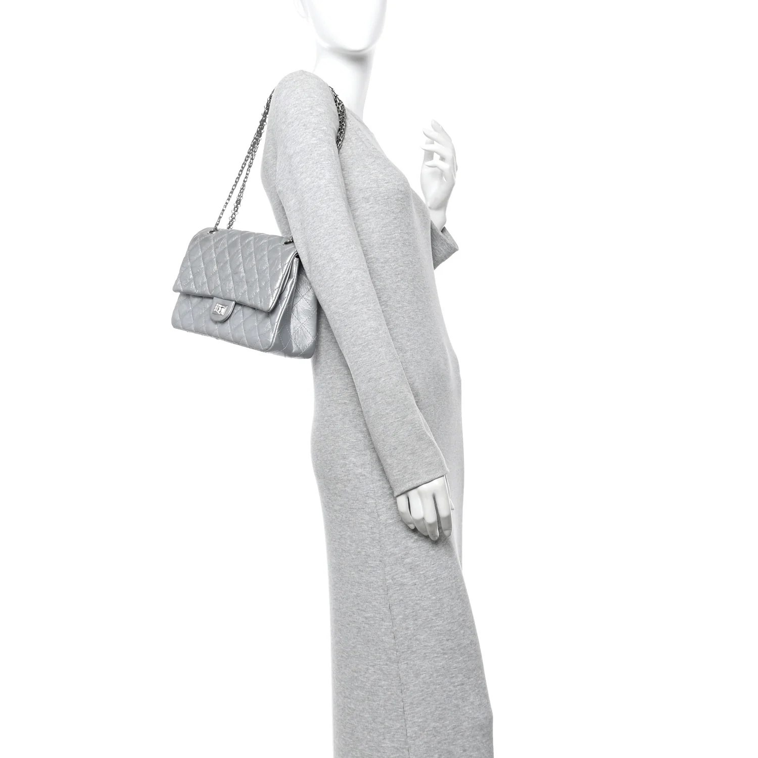Metallic Aged Calfskin Quilted 2.55 Reissue 226 Flap Silver - Image 4