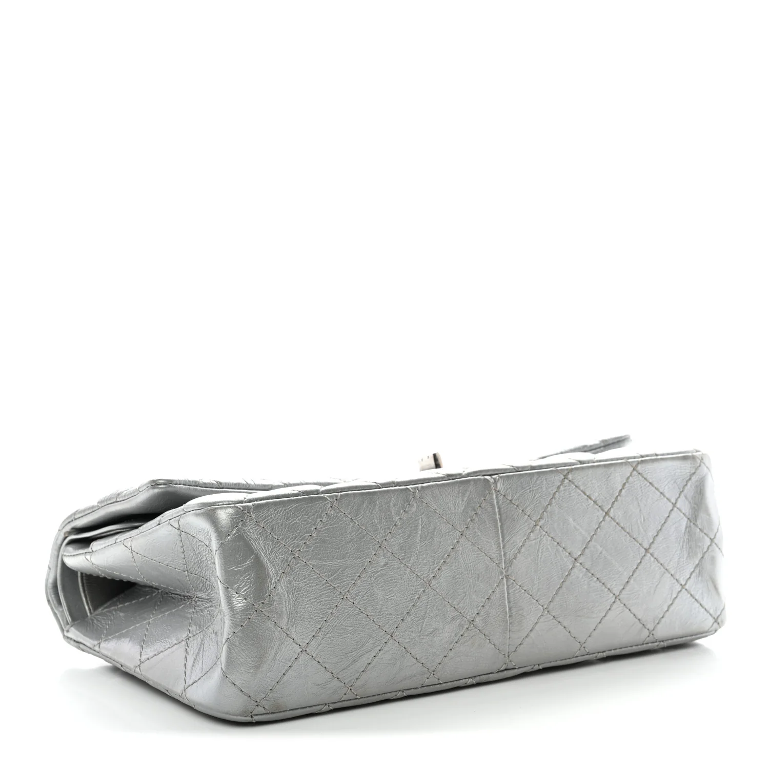 Metallic Aged Calfskin Quilted 2.55 Reissue 226 Flap Silver - Image 8