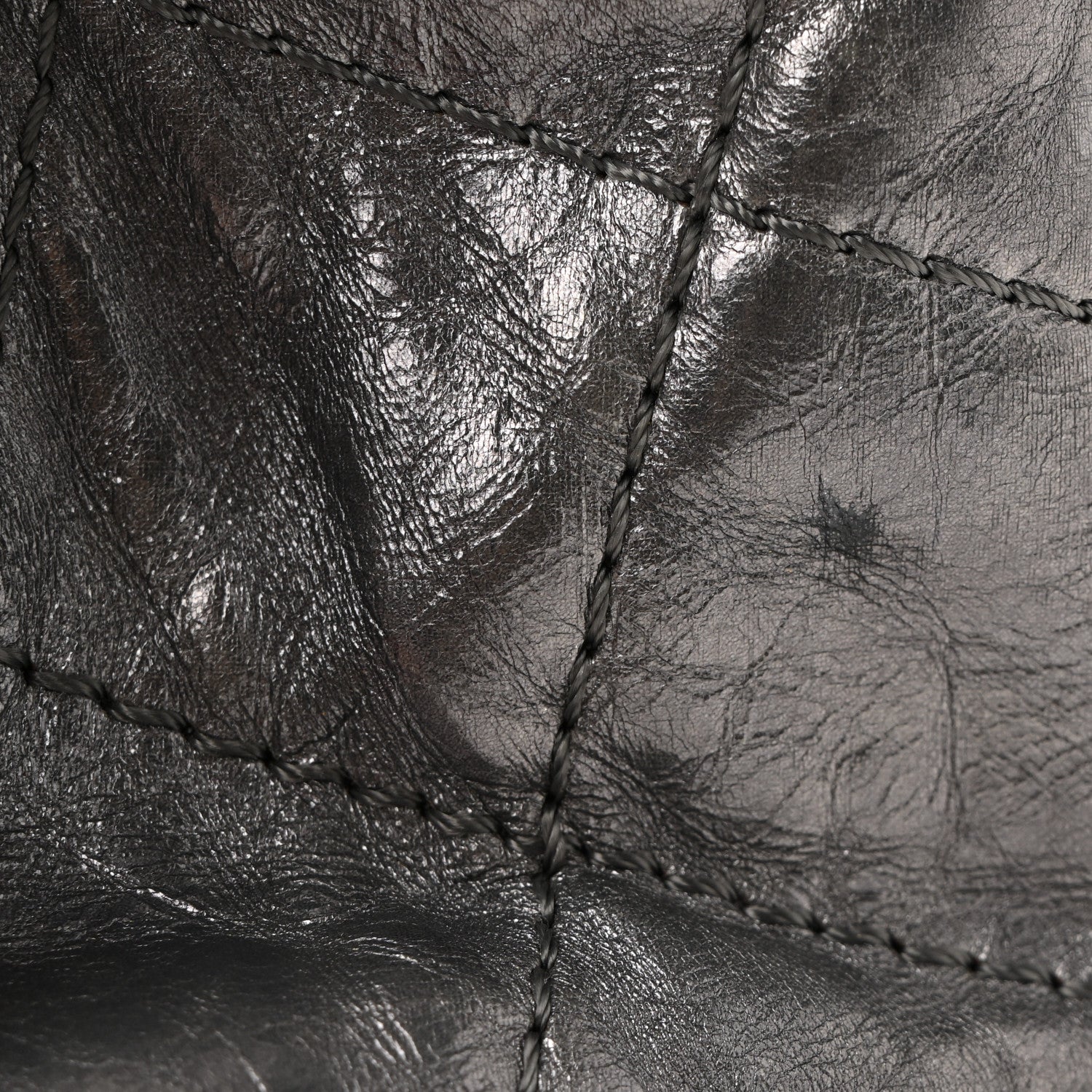 Metallic Aged Calfskin Quilted 2.55 Reissue 227 Flap Dark Silver - Image 31