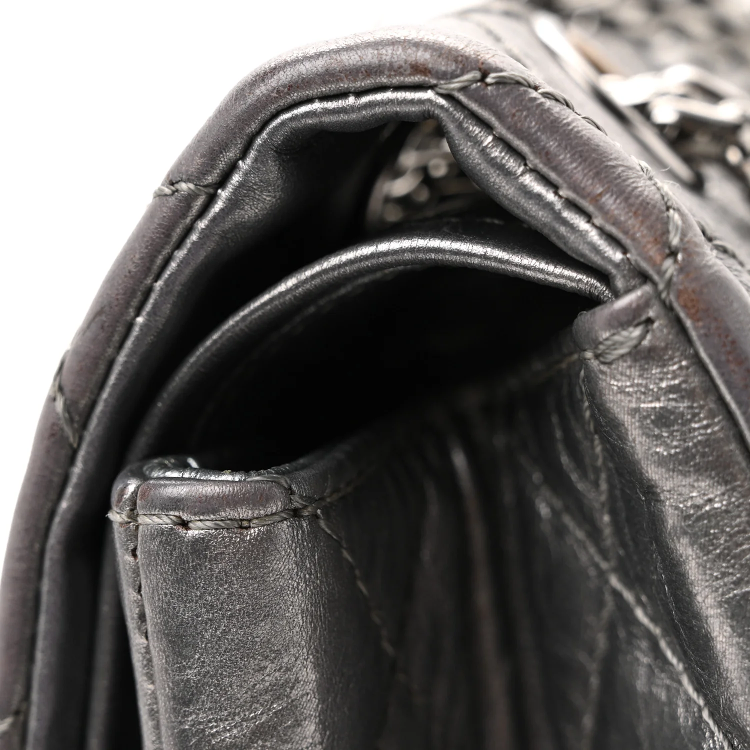 Metallic Aged Calfskin Quilted 2.55 Reissue 227 Flap Dark Silver - Image 32