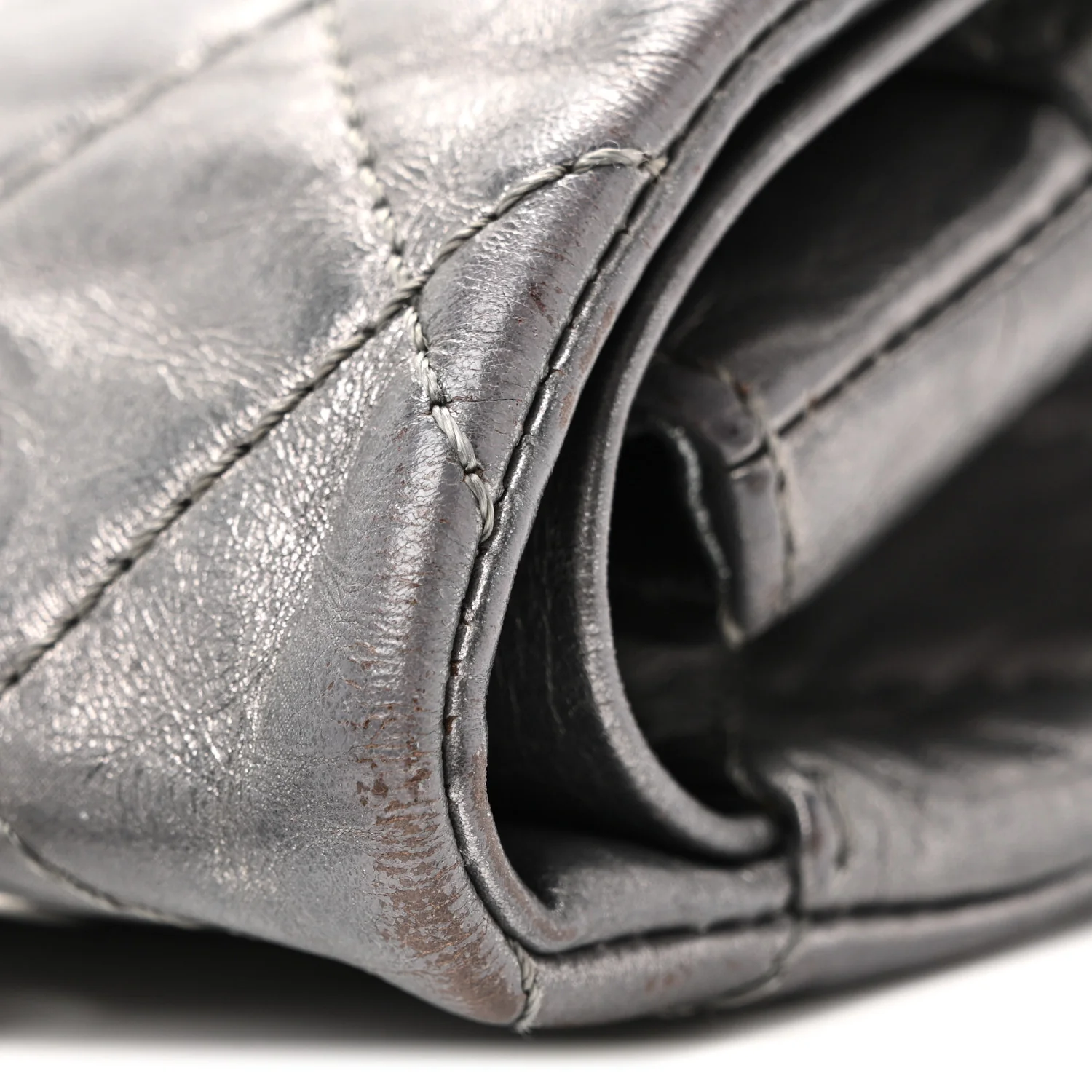Metallic Aged Calfskin Quilted 2.55 Reissue 227 Flap Dark Silver - Image 36