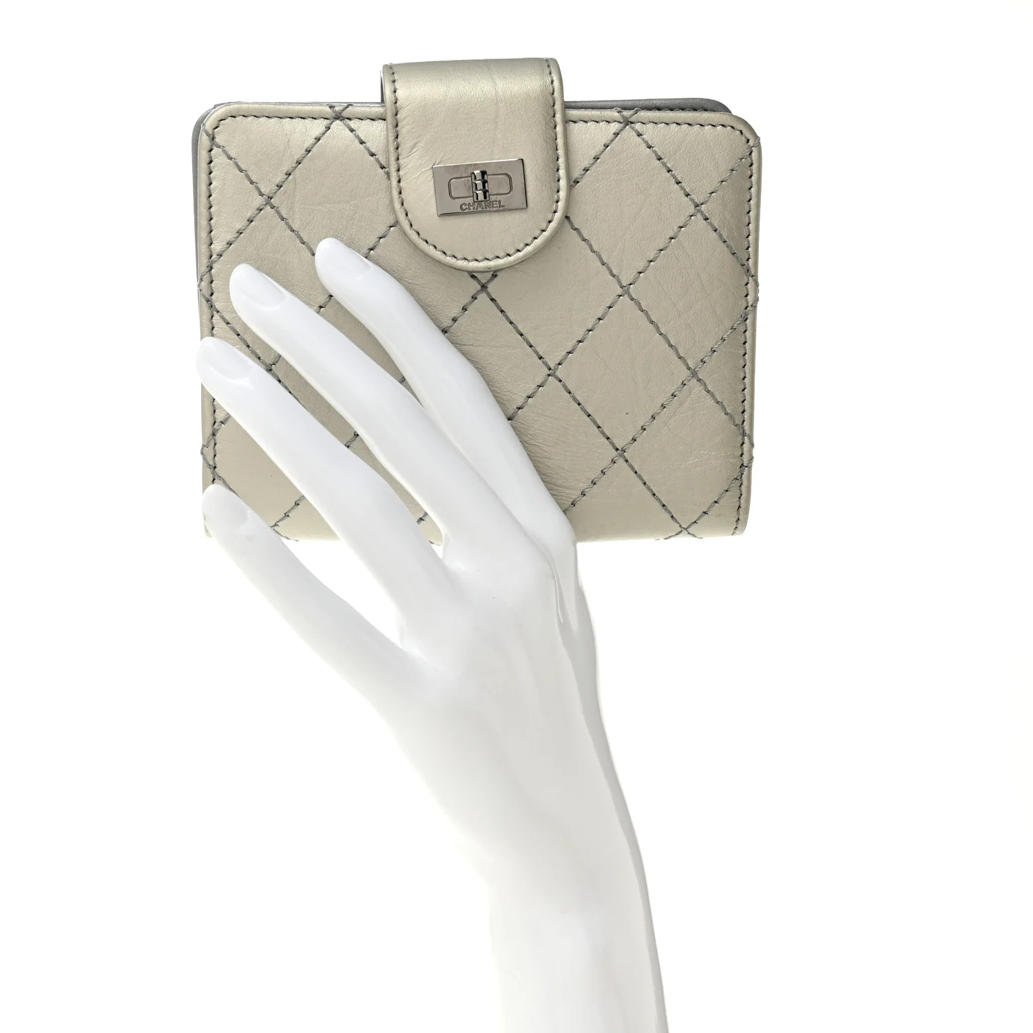 Metallic Aged Calfskin Stitched Reissue Compact Wallet Silver - Image 2