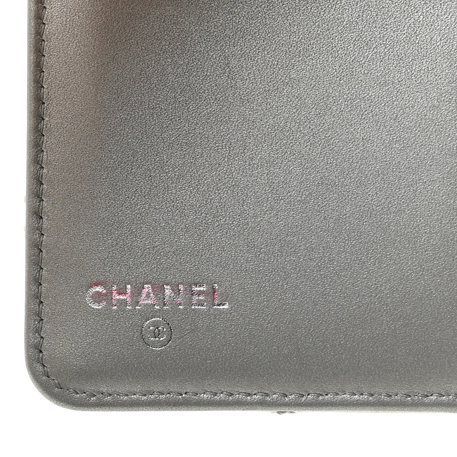 Metallic Aged Calfskin Stitched Reissue Compact Wallet Silver - Image 6