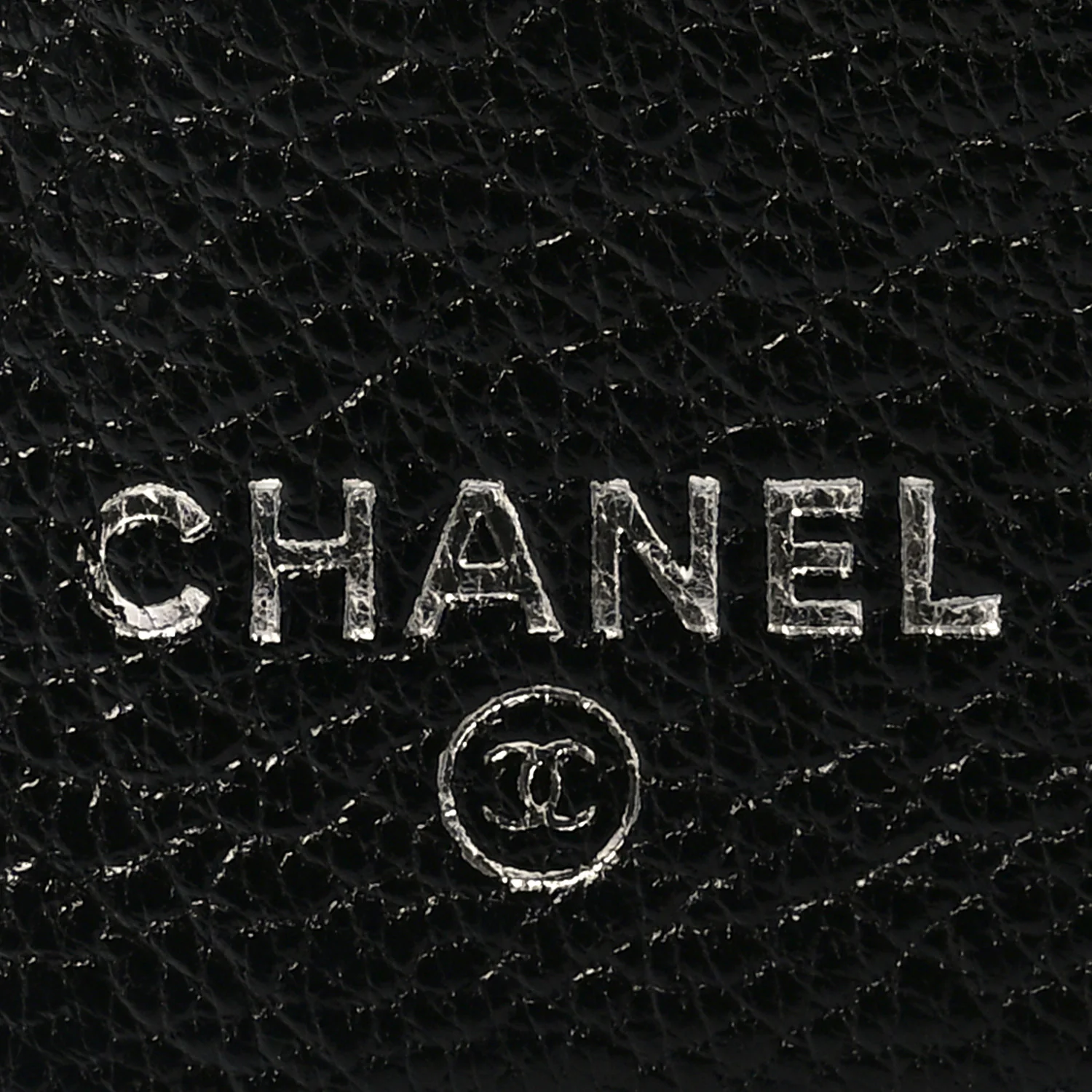 Metallic Calfskin Diamond Embossed Yen Wallet Grey - Image 6