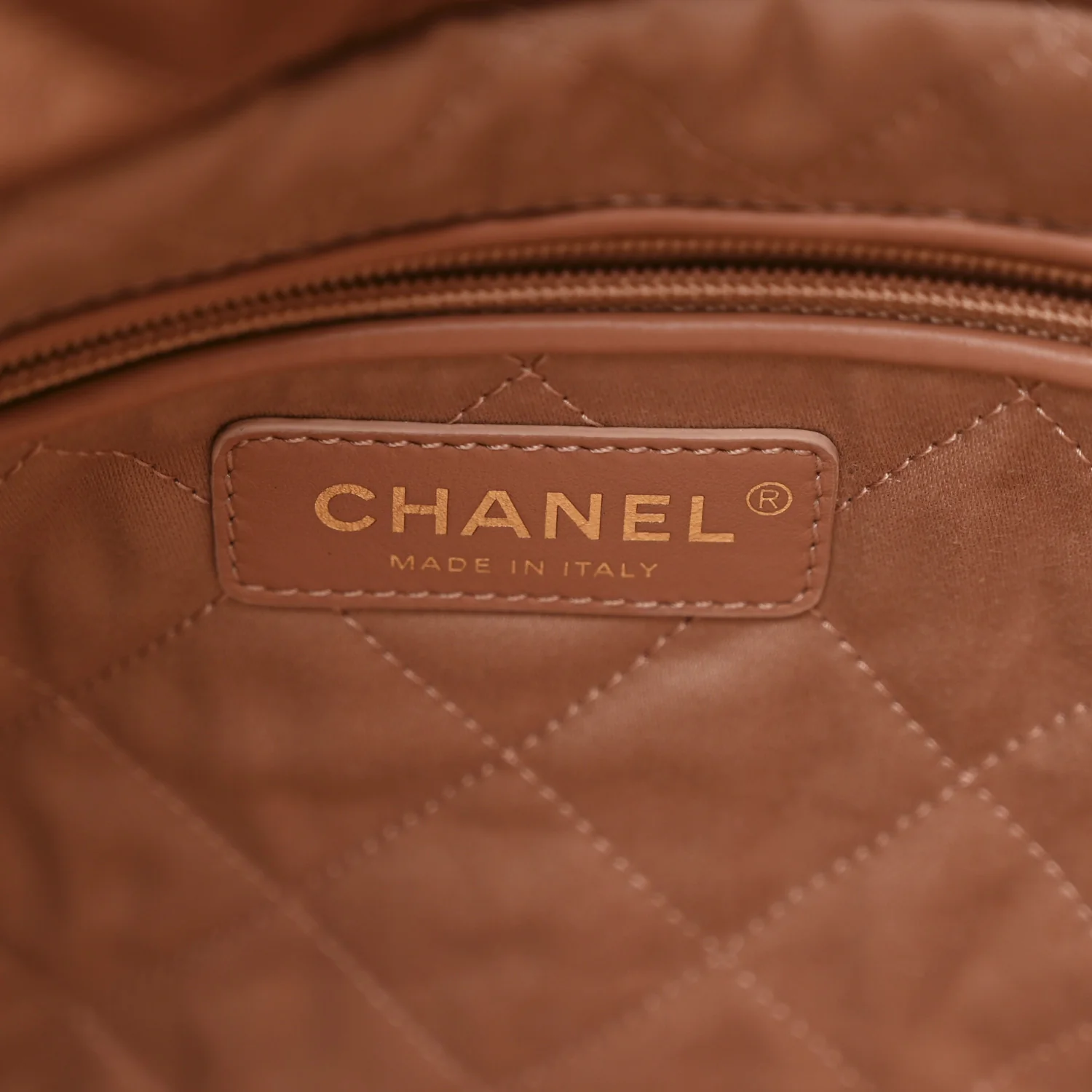 Metallic Calfskin Quilted Small Chanel 22 Pink - Image 8
