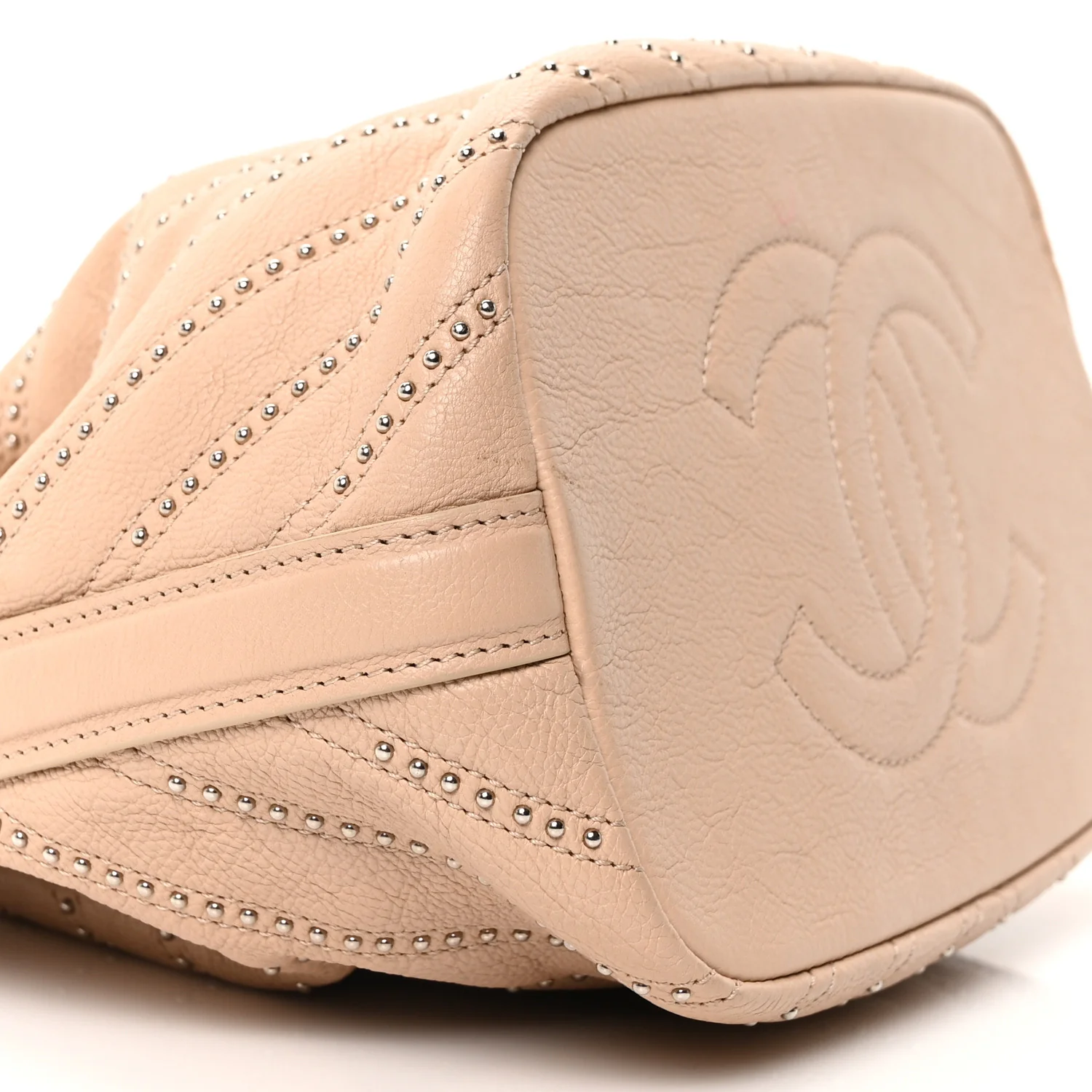 Metallic Calfskin Studded Chevron Quilted Small Stud Wars Drawstring Bag Beige - Image 9