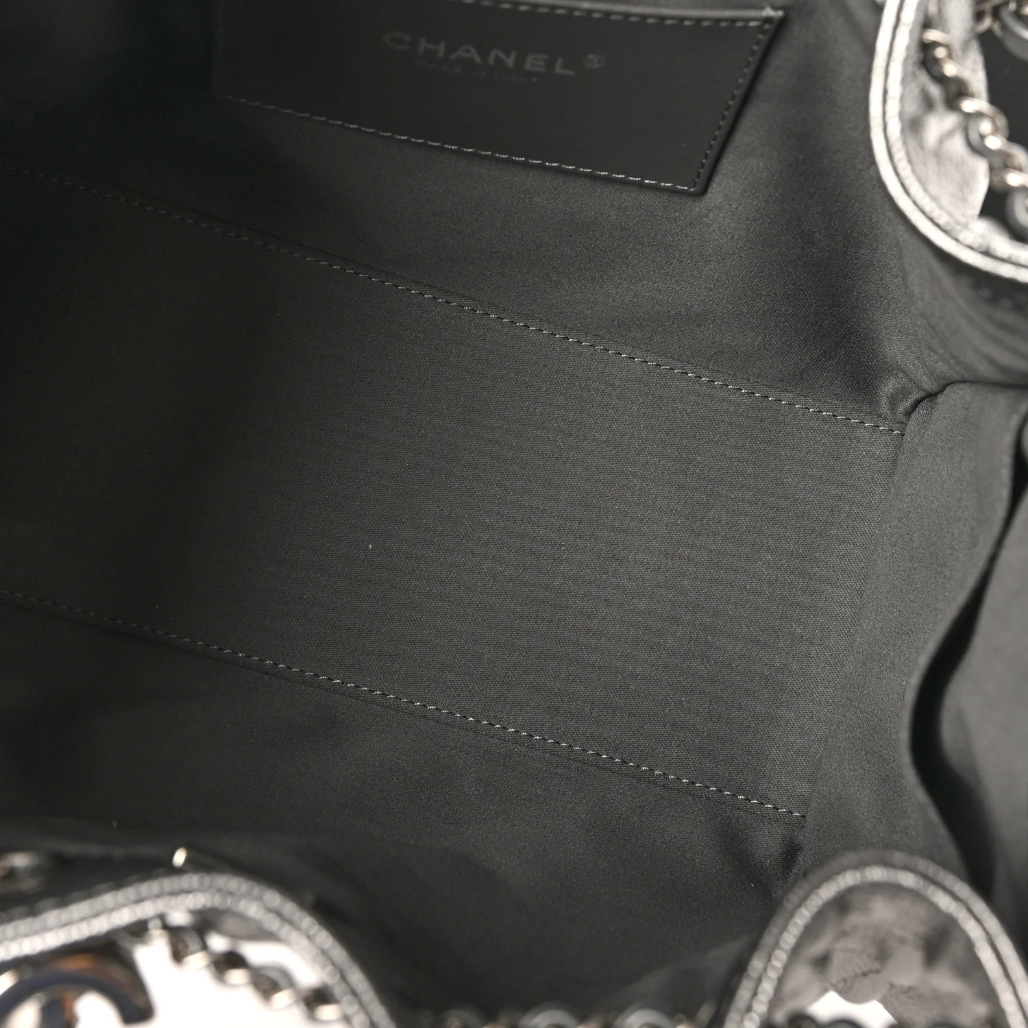 Metallic Caviar Quilted Small Chanel 25 Handbag Anthracite - Image 5