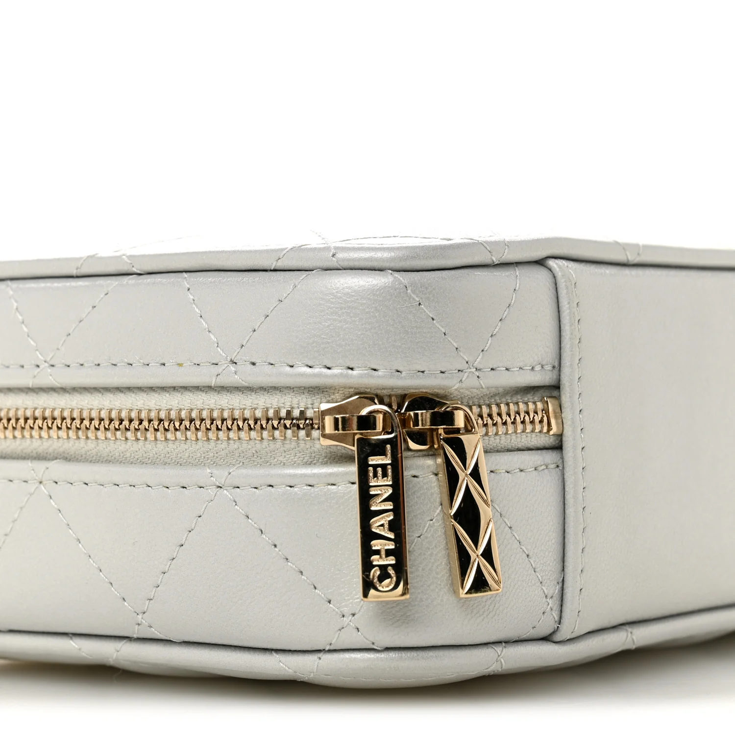 Metallic Lambskin Quilted Top Handle Vanity Case Silver - Image 10