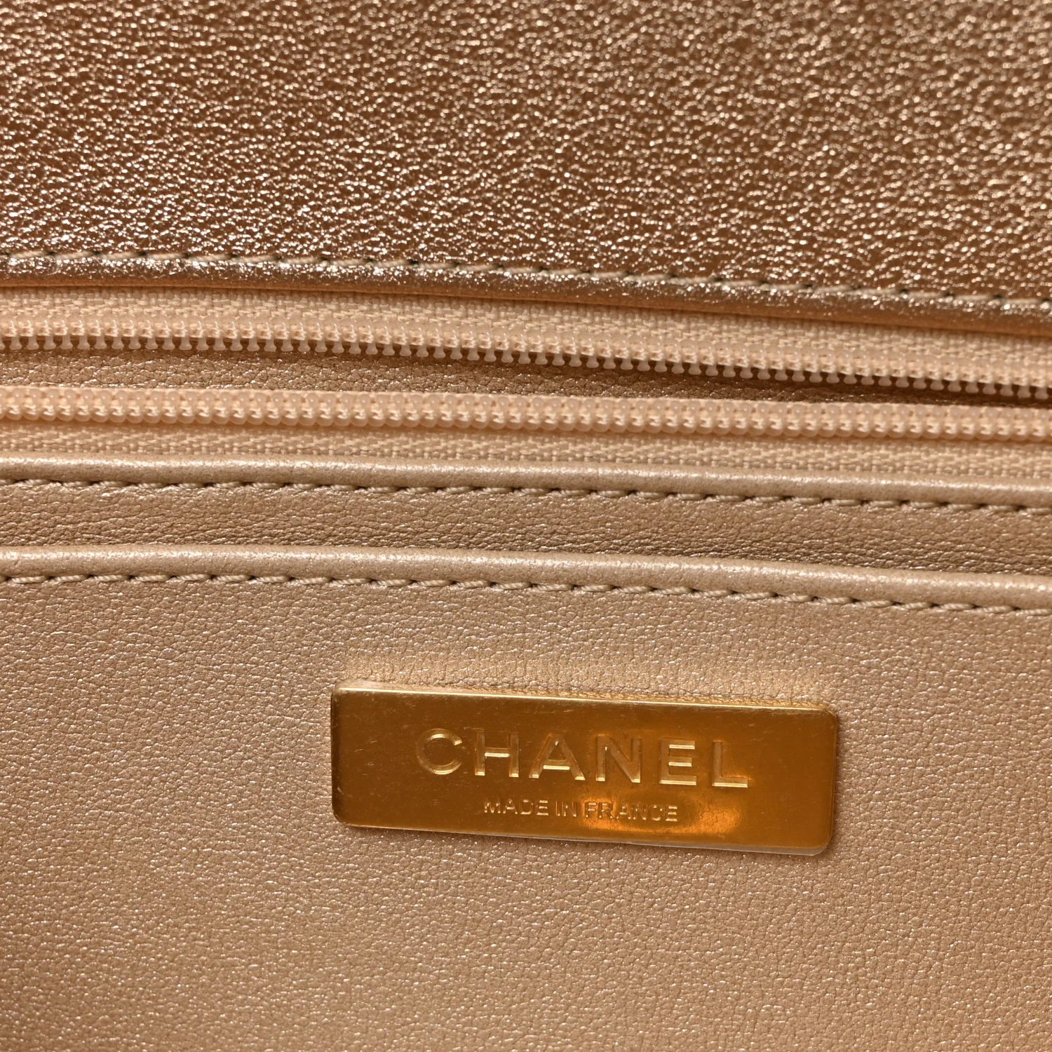 Metallic Mirror Calfskin Large Top Handle Clutch With Chain Light Gold - Image 11