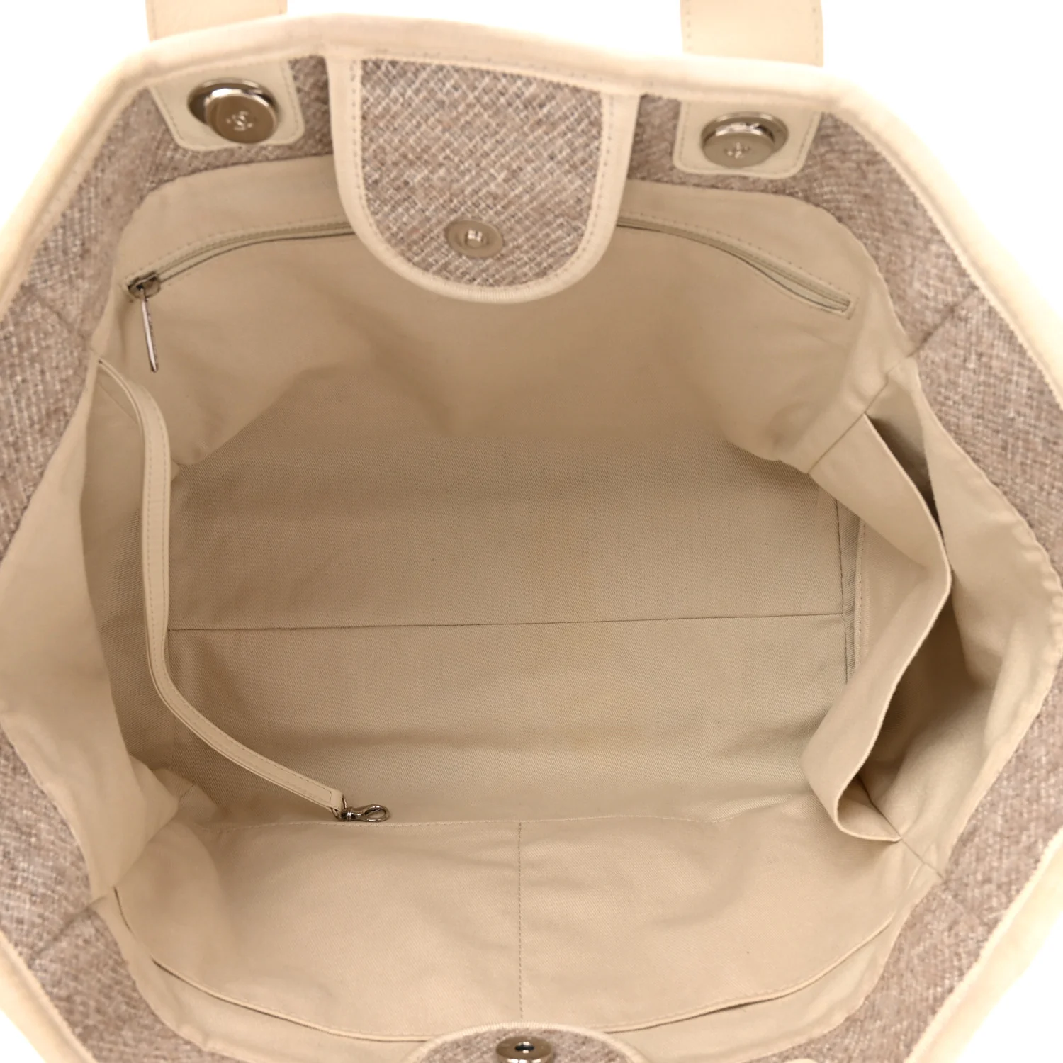 Mixed Fibers Calfskin Medium Deauville Tote Beige White - Image 5