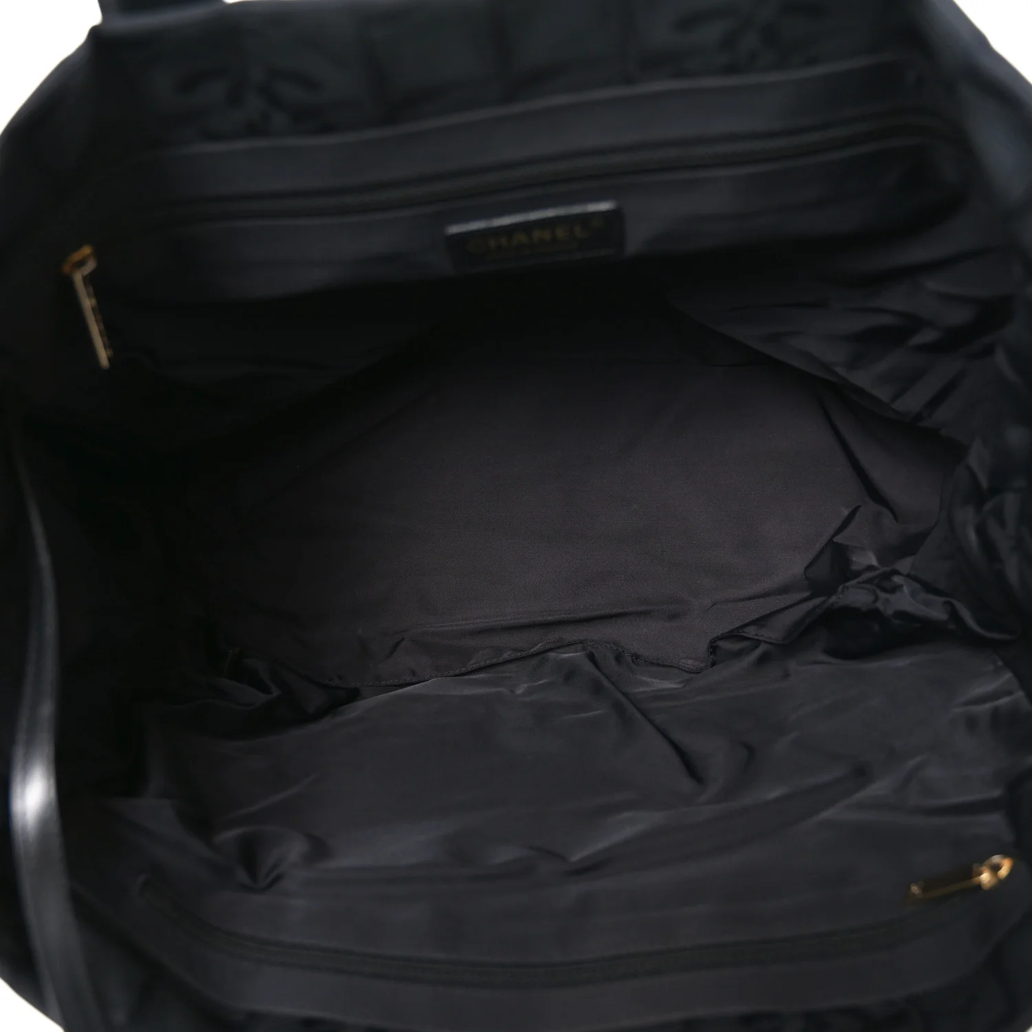 Nylon Large Travel Tote Black - Image 5